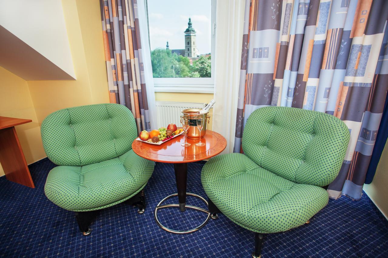 Hotel Savoy Ceske Budejovice Dış mekan fotoğraf